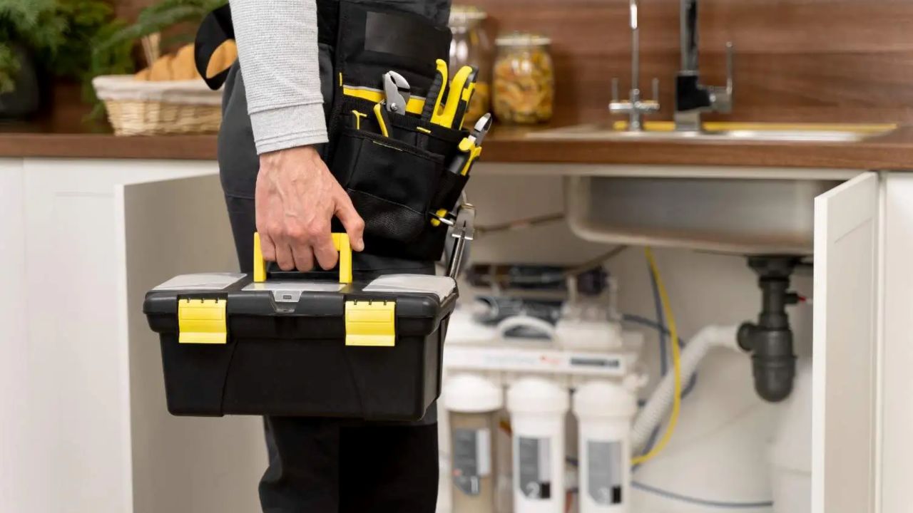 You are currently viewing Seasonal Maintenance Checklist for Rentals in Northern Colorado